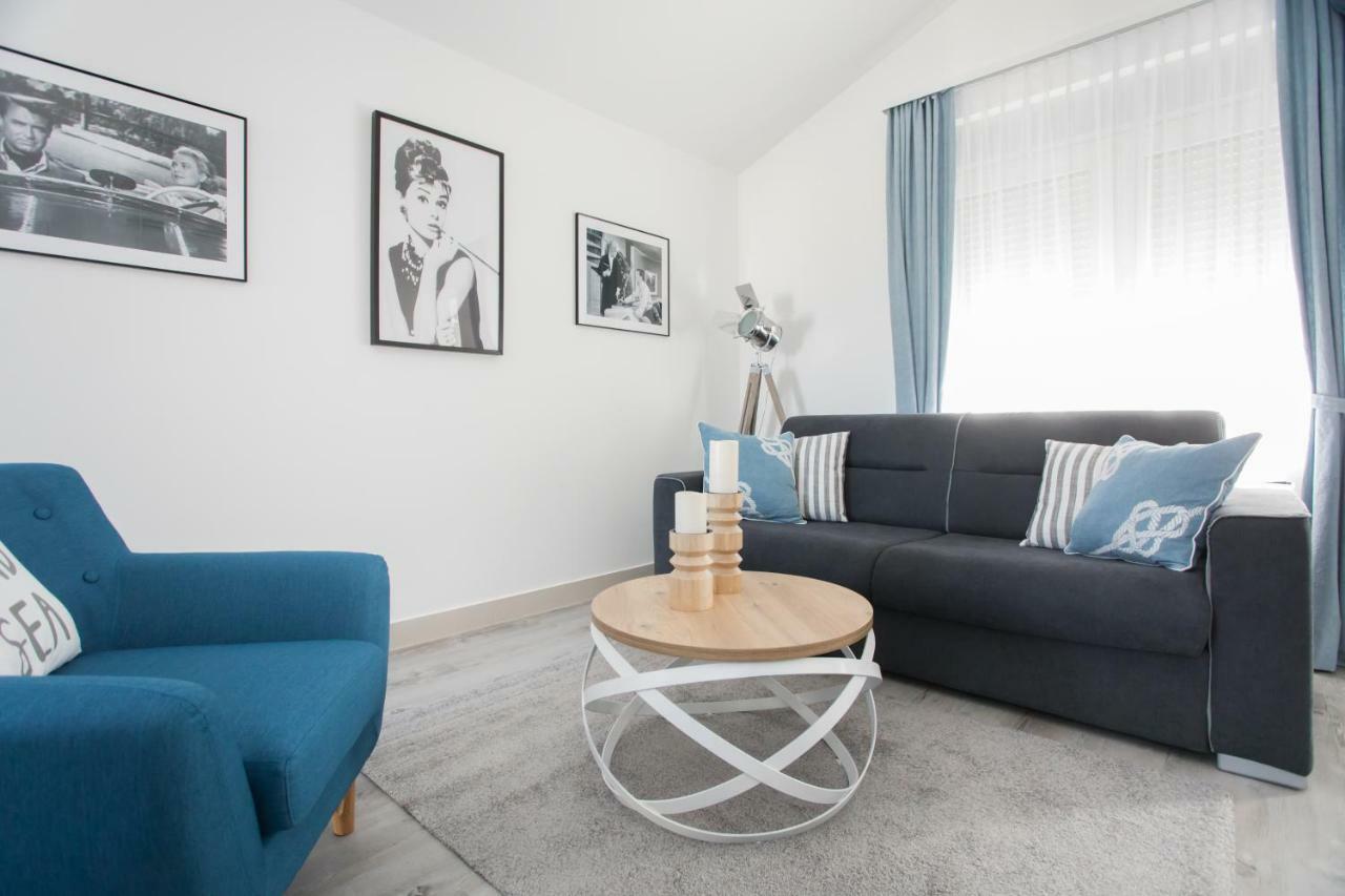 Apartment Movie Primošten Екстериор снимка